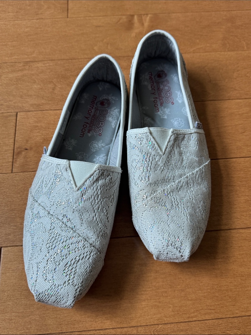 Skechers BOBS Memory Foam Slip-On Flats — White Lace in 8.5